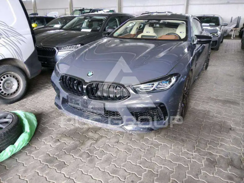 2023 BMW M8