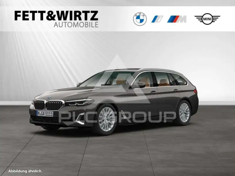 2023 BMW 520