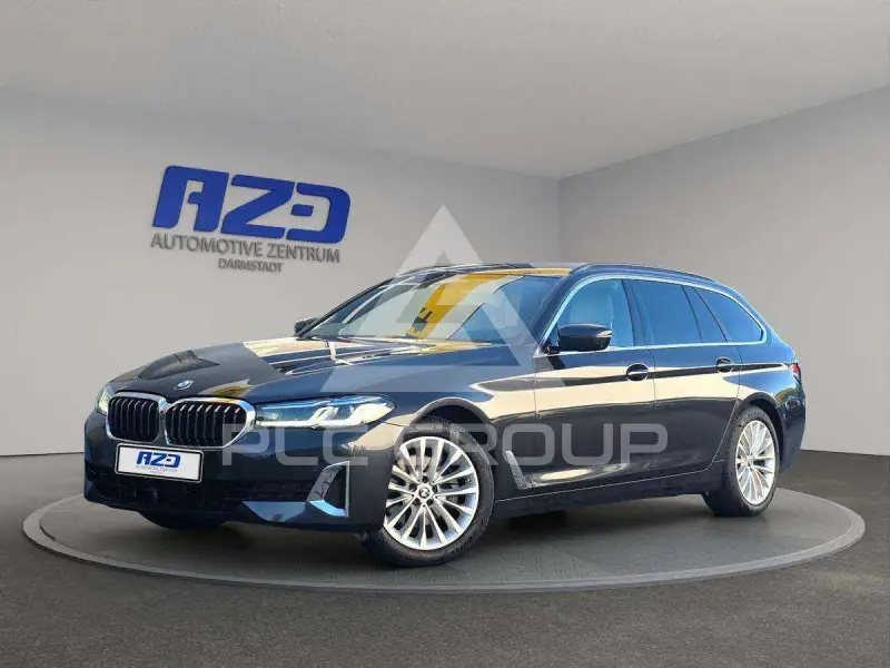 2023 BMW 520