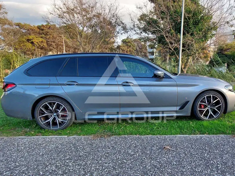 2023 BMW 520