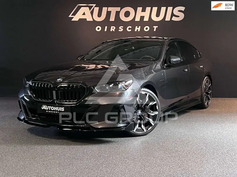2023 BMW 520