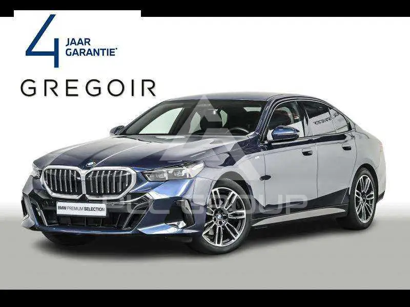 2023 BMW 520