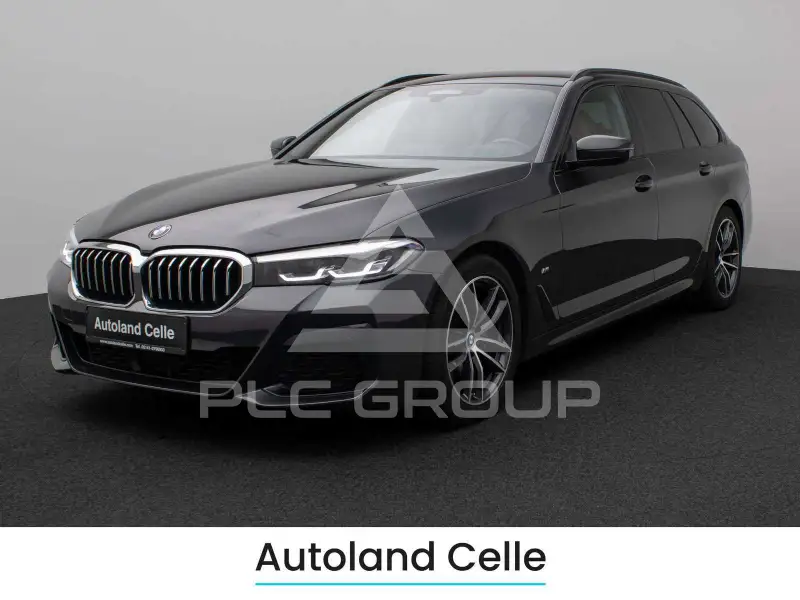 2023 BMW 520