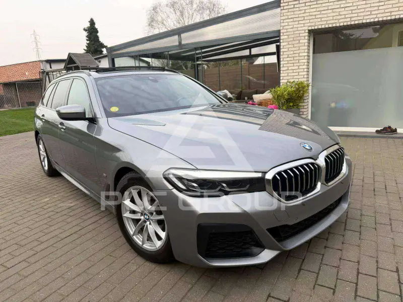 2023 BMW 520