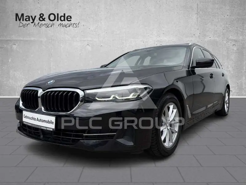 2023 BMW 520