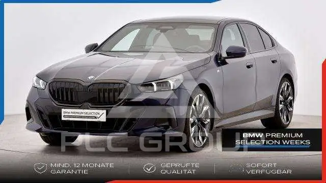 2023 BMW 520