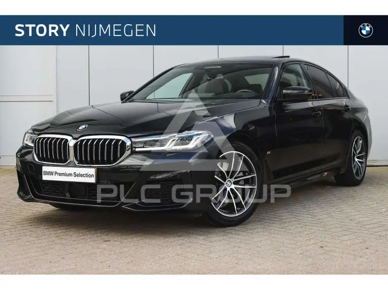 2023 BMW 520
