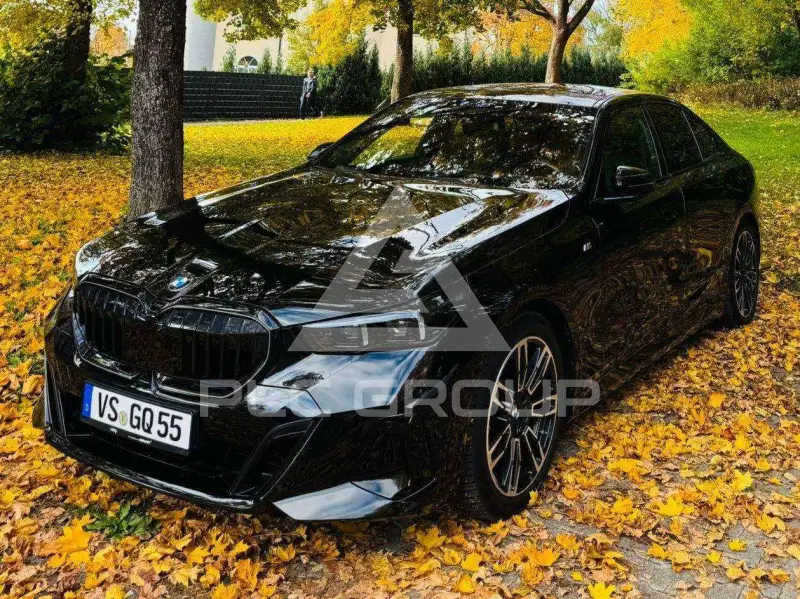 2023 BMW 520