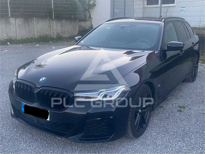 2023 BMW 520