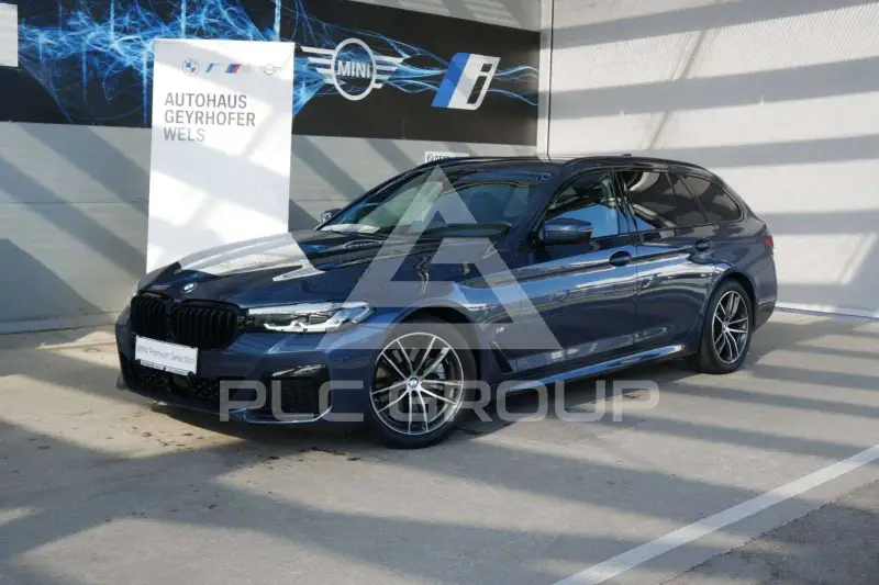 2023 BMW 520