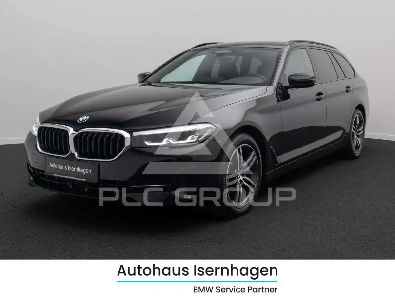 2023 BMW 520