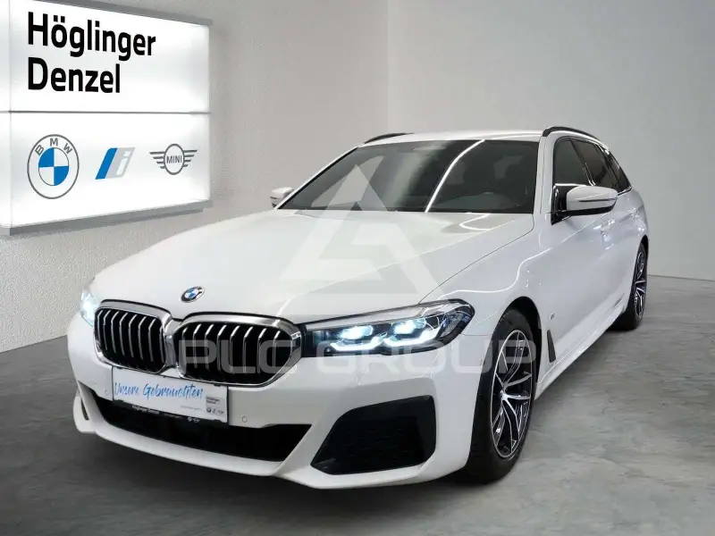 2023 BMW 520