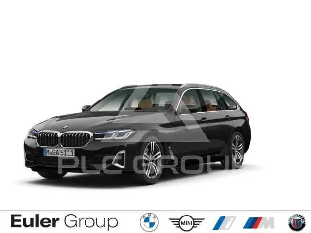 2023 BMW 520