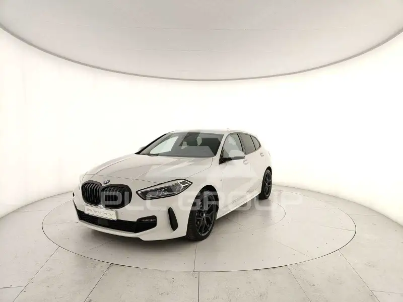 2023 BMW 116