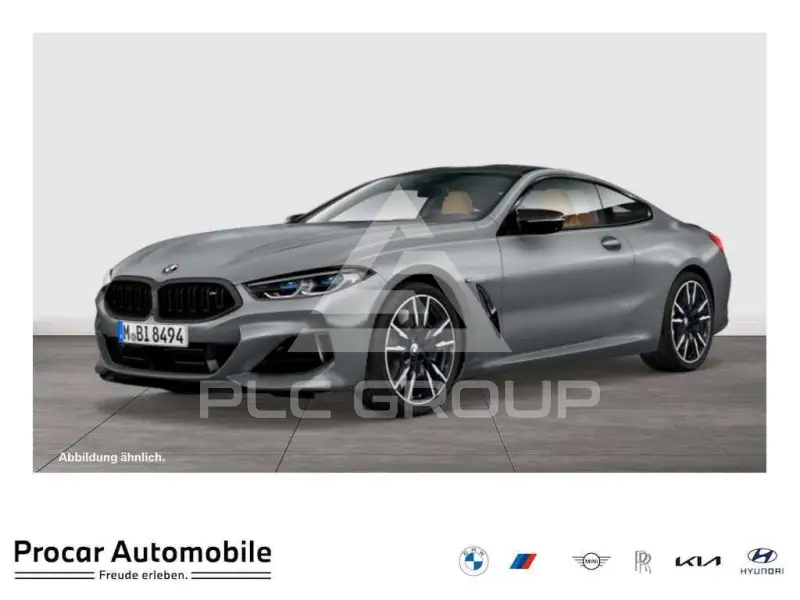 2023 BMW M8