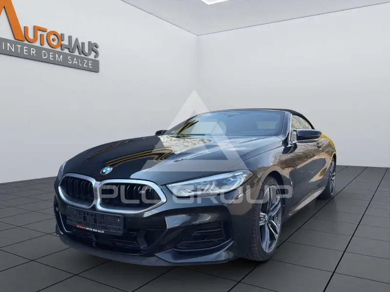 2023 BMW M8