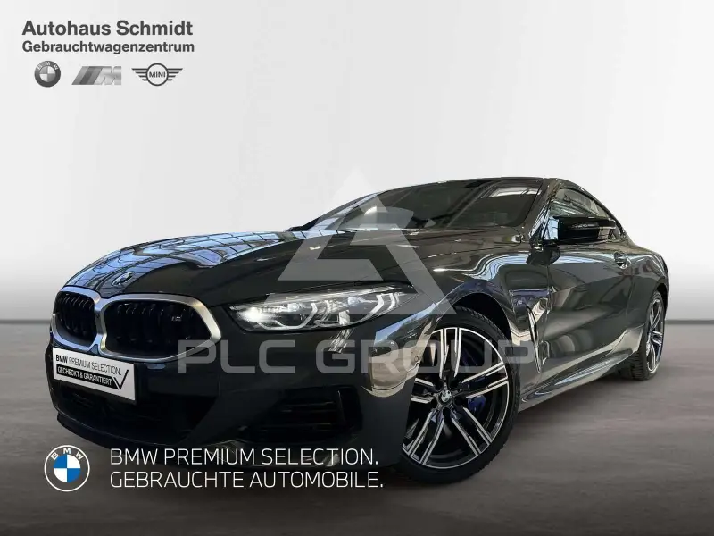 2023 BMW M8