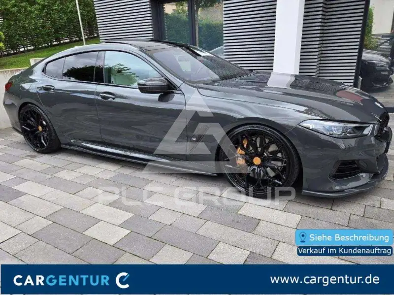 2023 BMW M8