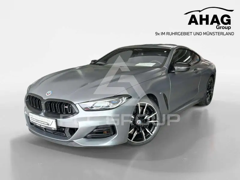 2023 BMW M8