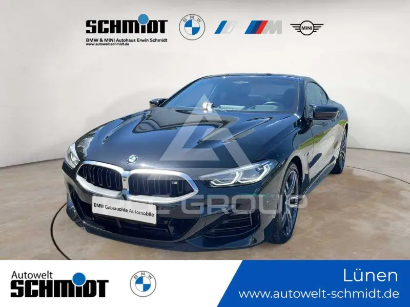 2023 BMW M8