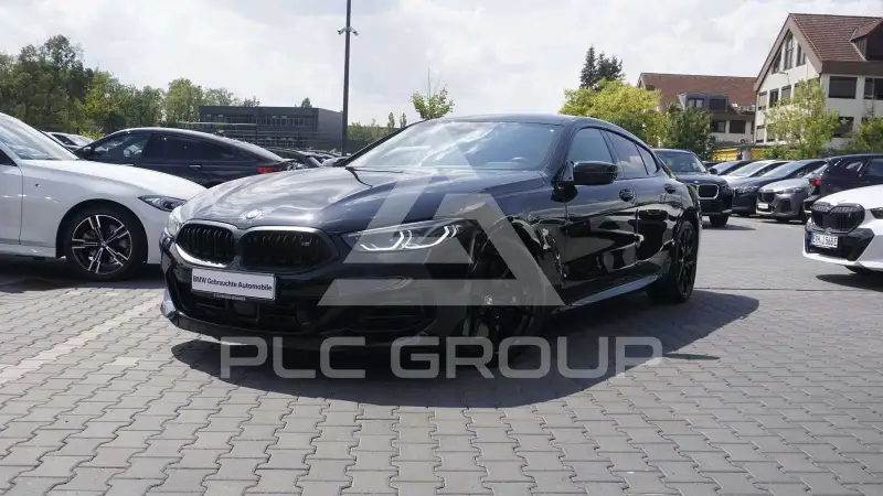 2023 BMW M8