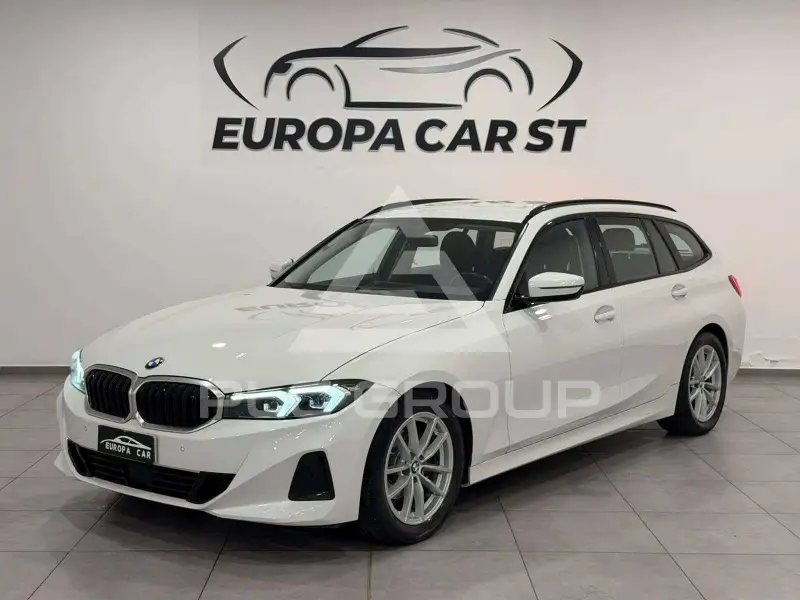 2023 BMW 318