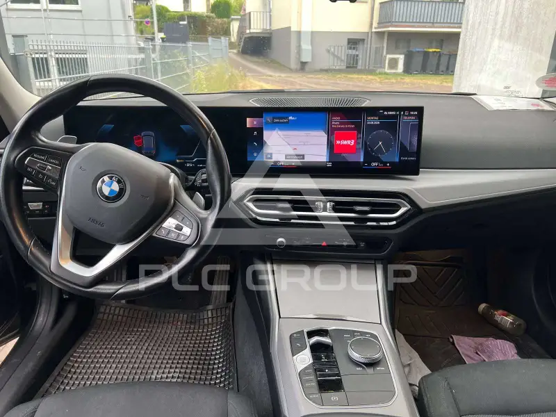 2023 BMW 318