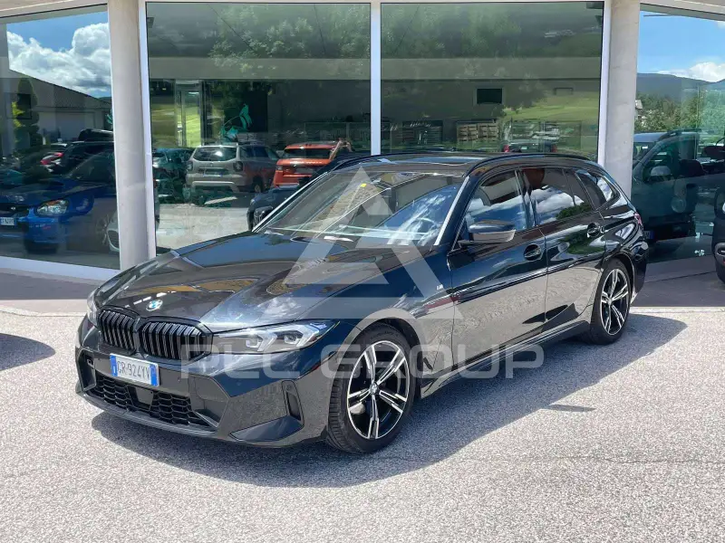 2023 BMW 318