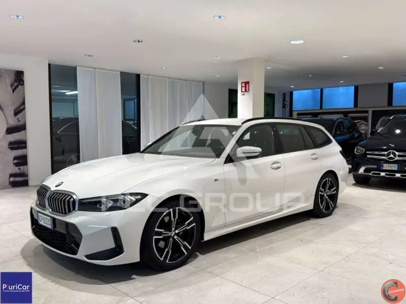 2023 BMW 318