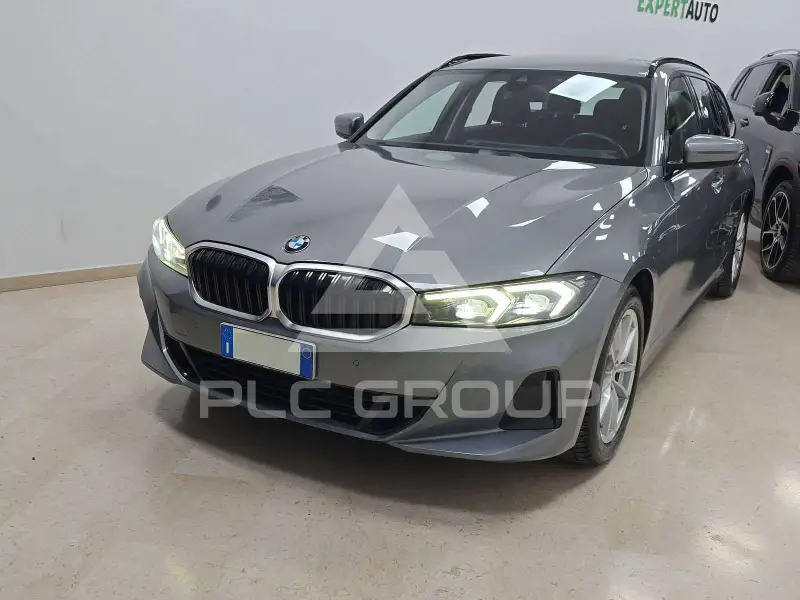 2023 BMW 318