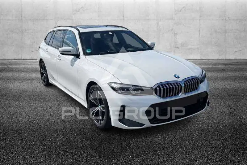 2023 BMW 318
