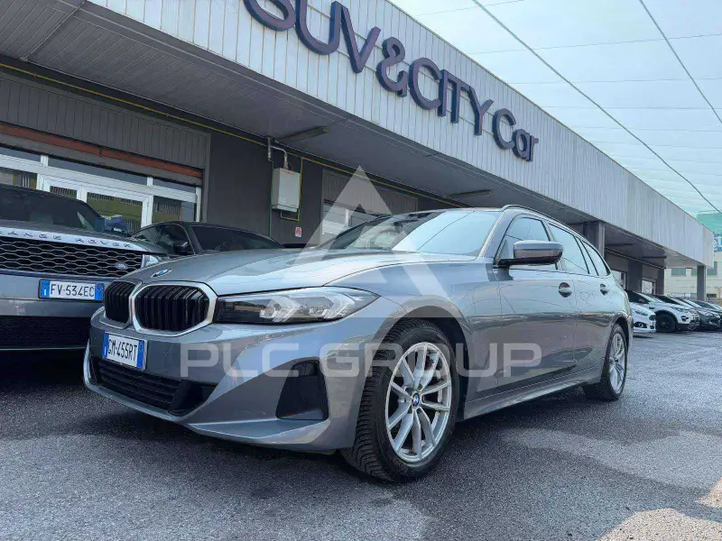2023 BMW 318