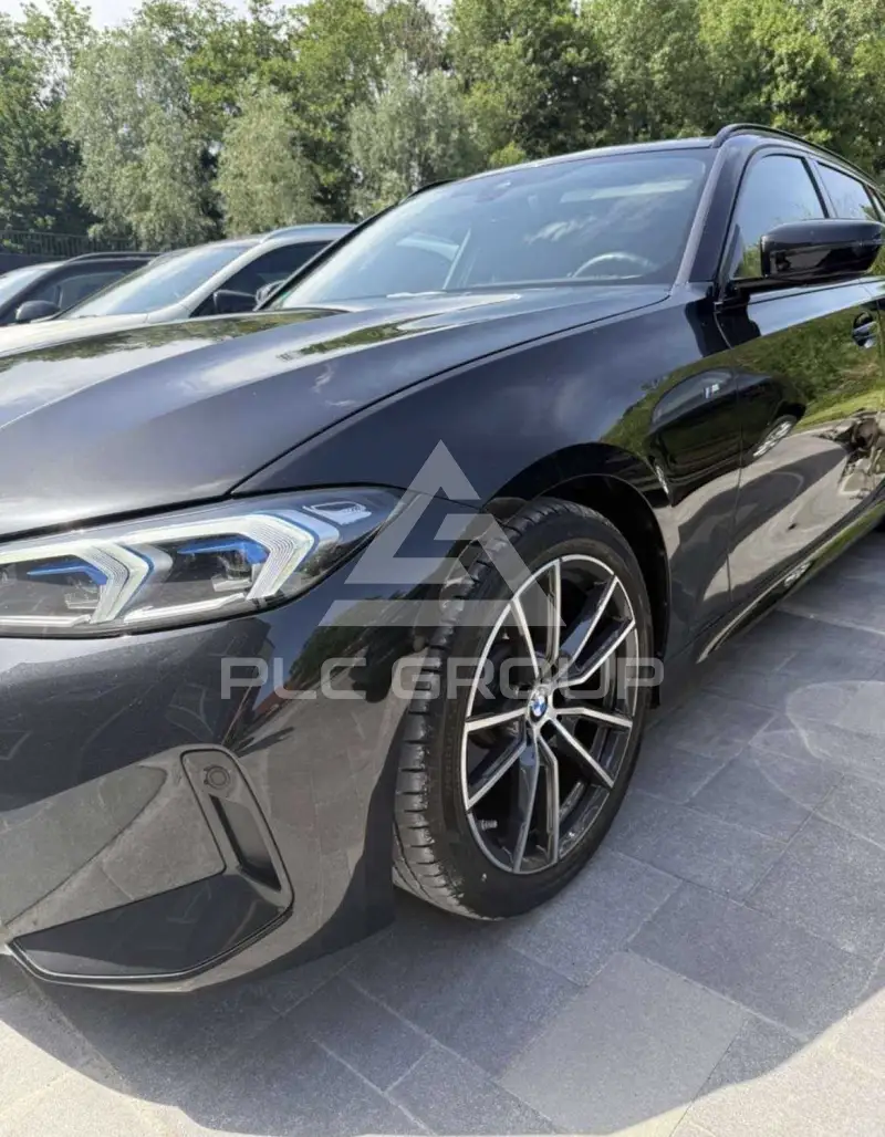 2023 BMW 318