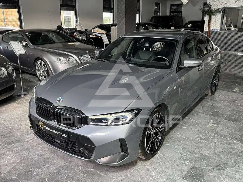 2023 BMW 318