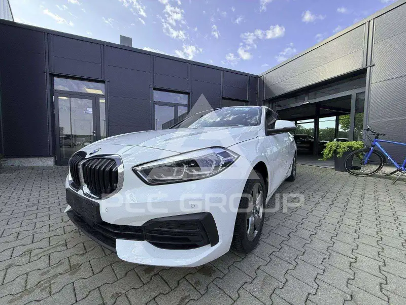2023 BMW 118