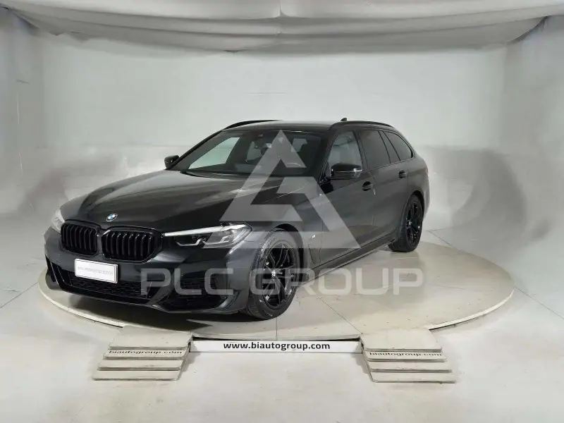 2023 BMW 518