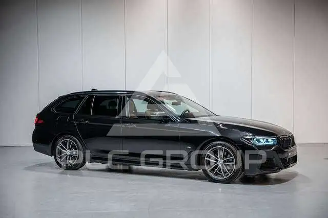 2023 BMW 518