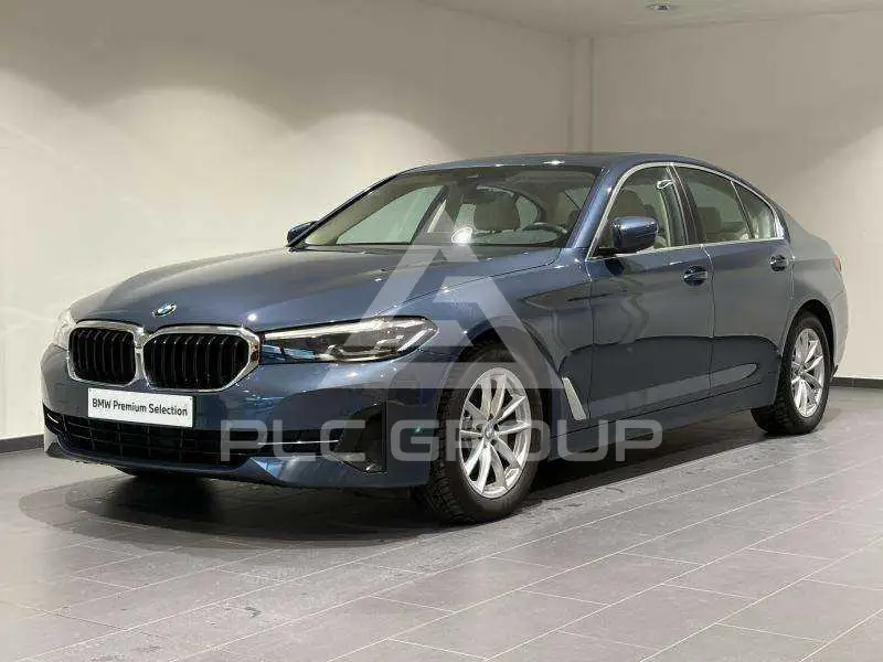 2023 BMW 518