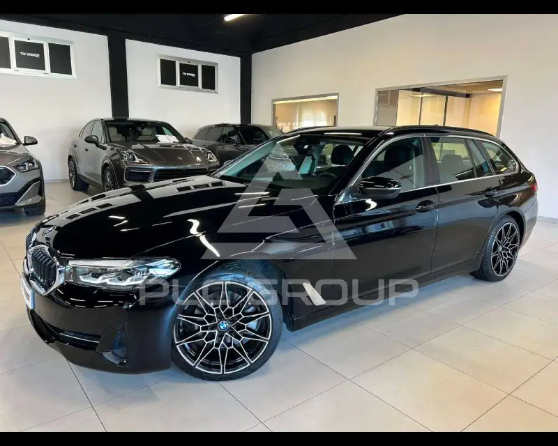 2023 BMW 518