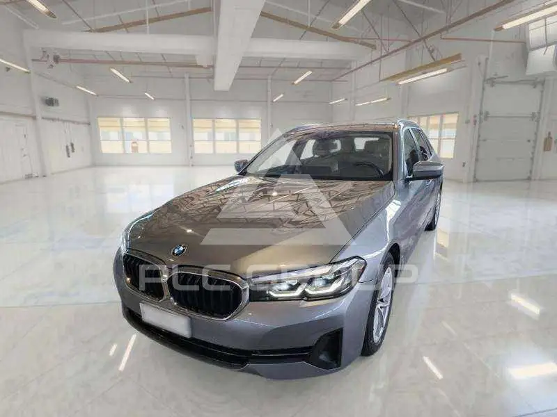2023 BMW 518
