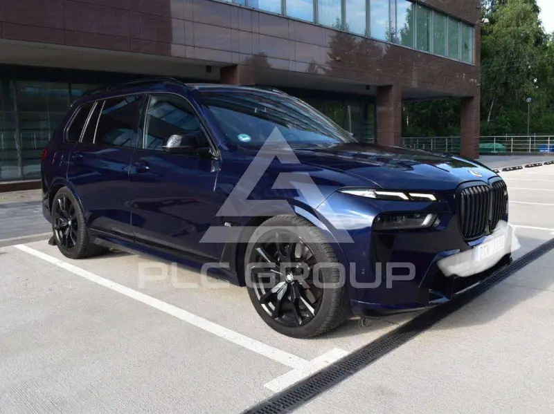 2023 BMW X7