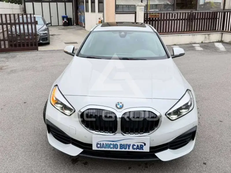 2023 BMW 120