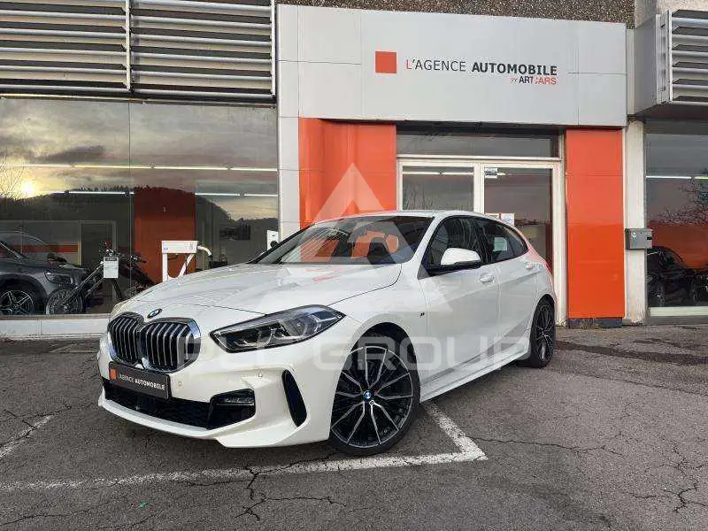 2023 BMW 120