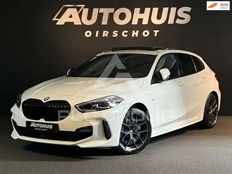 2023 BMW 120
