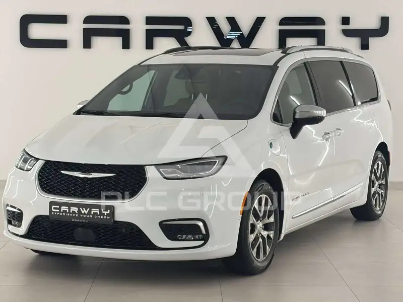 2023 Lancia Voyager