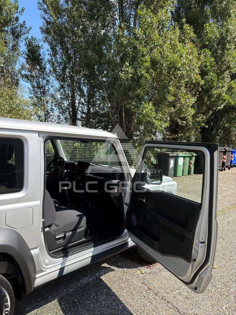 2023 Suzuki Jimny