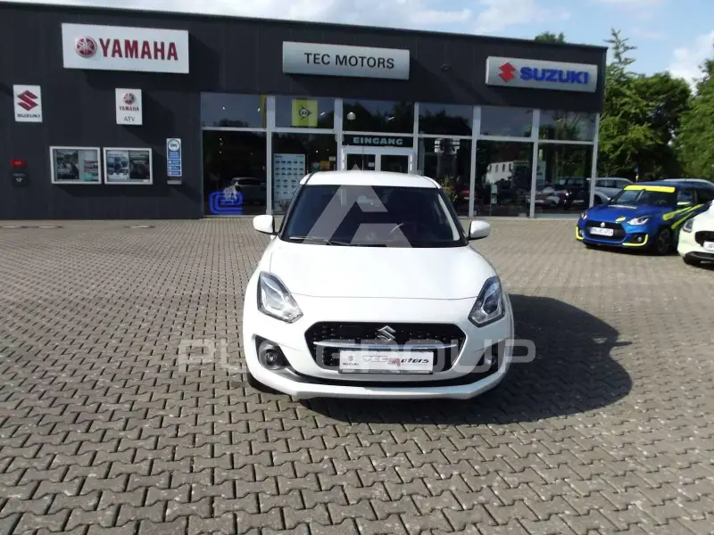 2023 Suzuki SWIFT