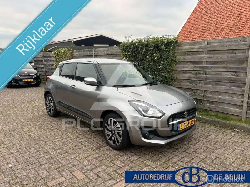 2023 Suzuki SWIFT