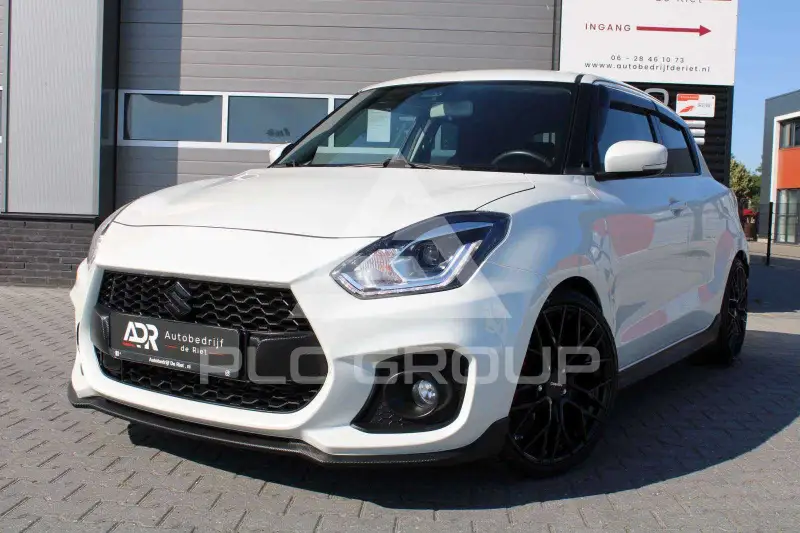 2023 Suzuki SWIFT