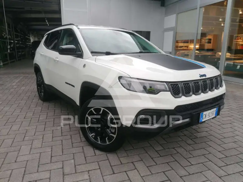 2023 Jeep COMPASS